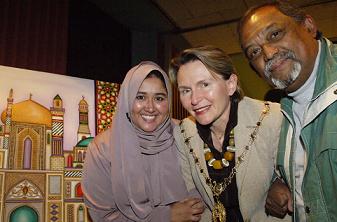 Mayor Helen Zille, Farhana Allie, Itheko, Islam 2006 Exhibition, Waterfront