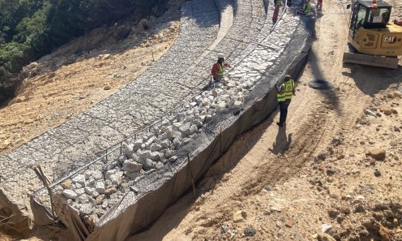 Gabion Construction - Clarence Drive R44 (2).jpg