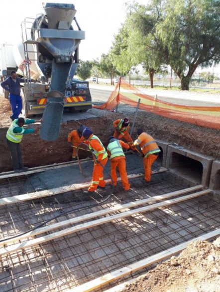 oudtshoorn_roadworks_pic_2_0.jpg